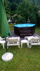 двор