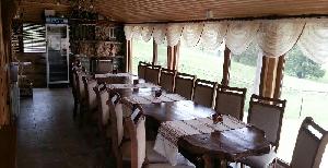 Вила Родопски скали, Сърница