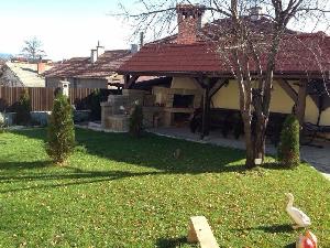 Къща за гости Петрови, Добринище